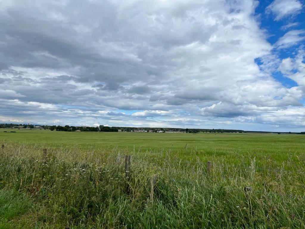 Willow Cottage Kinloss Bagian luar foto